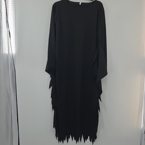 Scream Mask And Robe - Picture 15 of 16